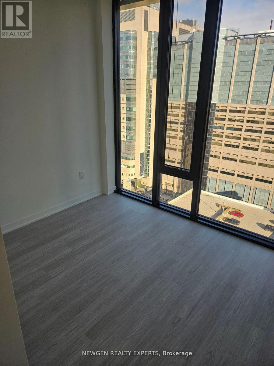 1903 - 195 Mccaul Street, Toronto, Ontario  M5T 1W6 - Photo 10 - C12819644