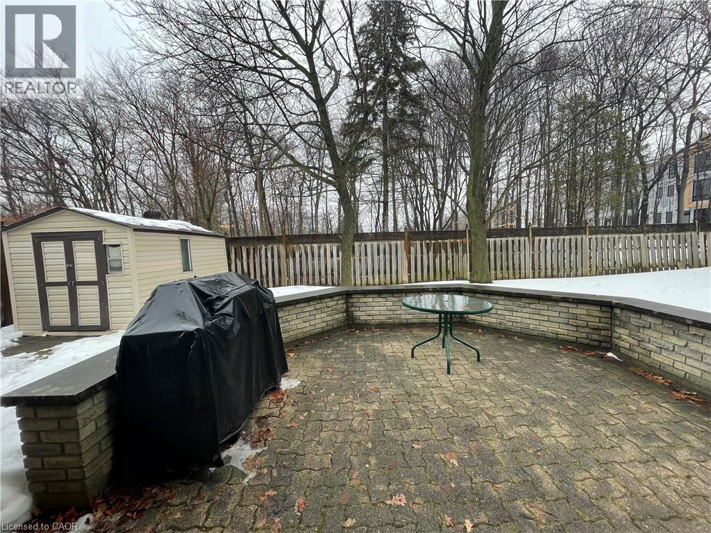 22 Matthew Court, Kitchener, Ontario  N2B 1W6 - Photo 8 - 40805834