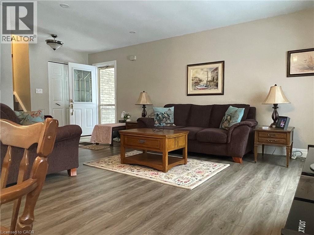 22 Matthew Court, Kitchener, Ontario  N2B 1W6 - Photo 17 - 40805834