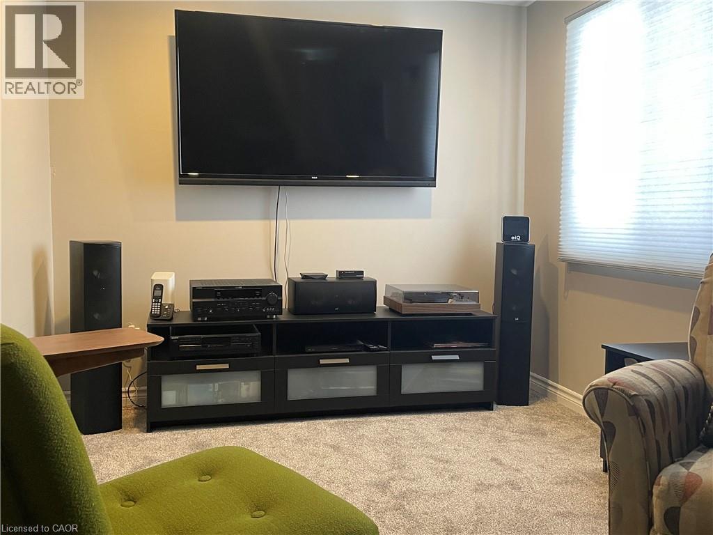 22 Matthew Court, Kitchener, Ontario  N2B 1W6 - Photo 34 - 40805834