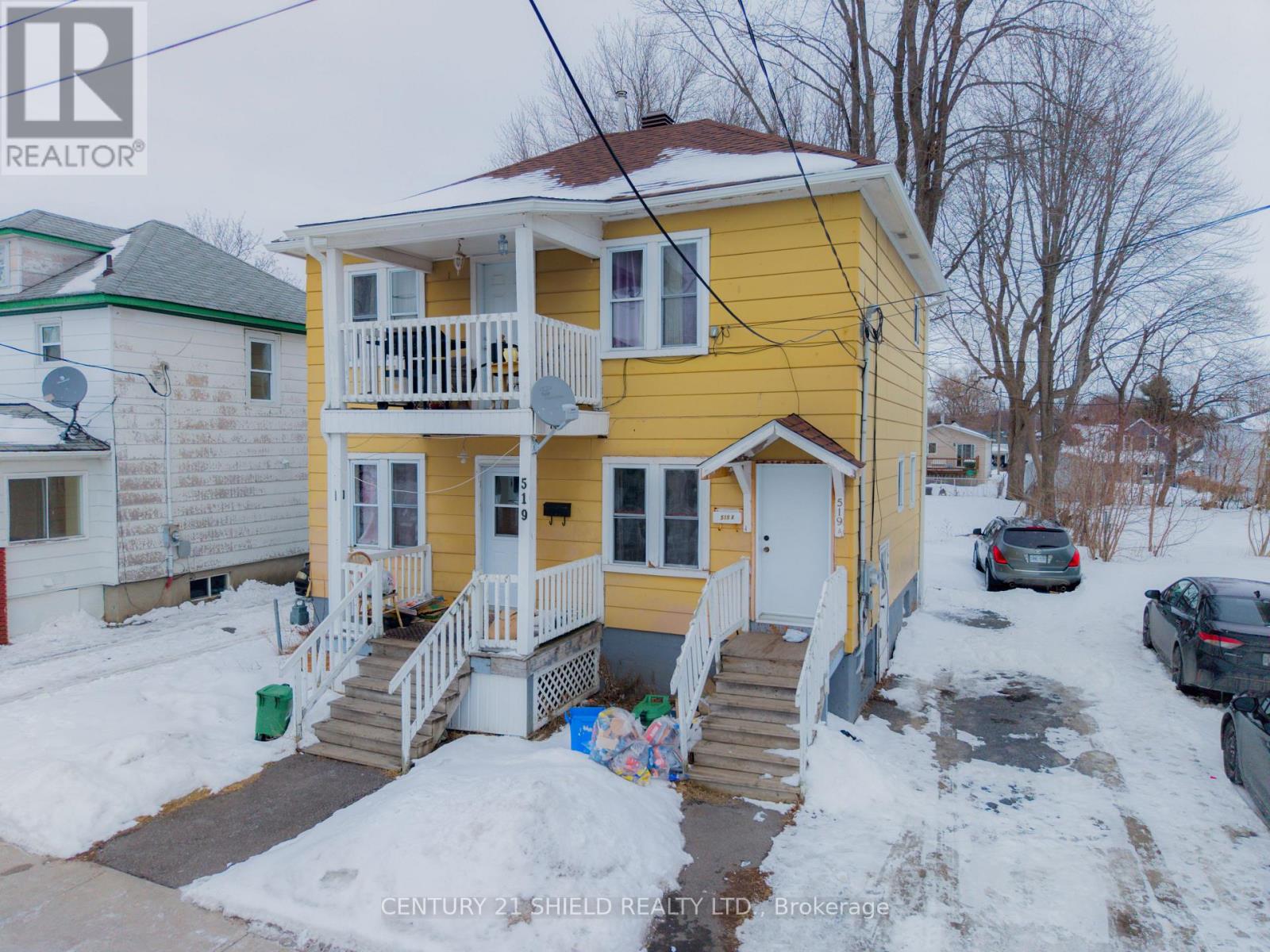 519 & 519a York Street, Cornwall, Ontario K6J 3Z9 - Photo 1 - X12819658