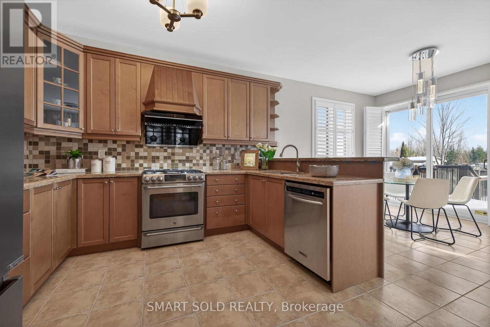 35 Routledge Drive, Richmond Hill, Ontario  L4E 0C4 - Photo 12 - N12819552