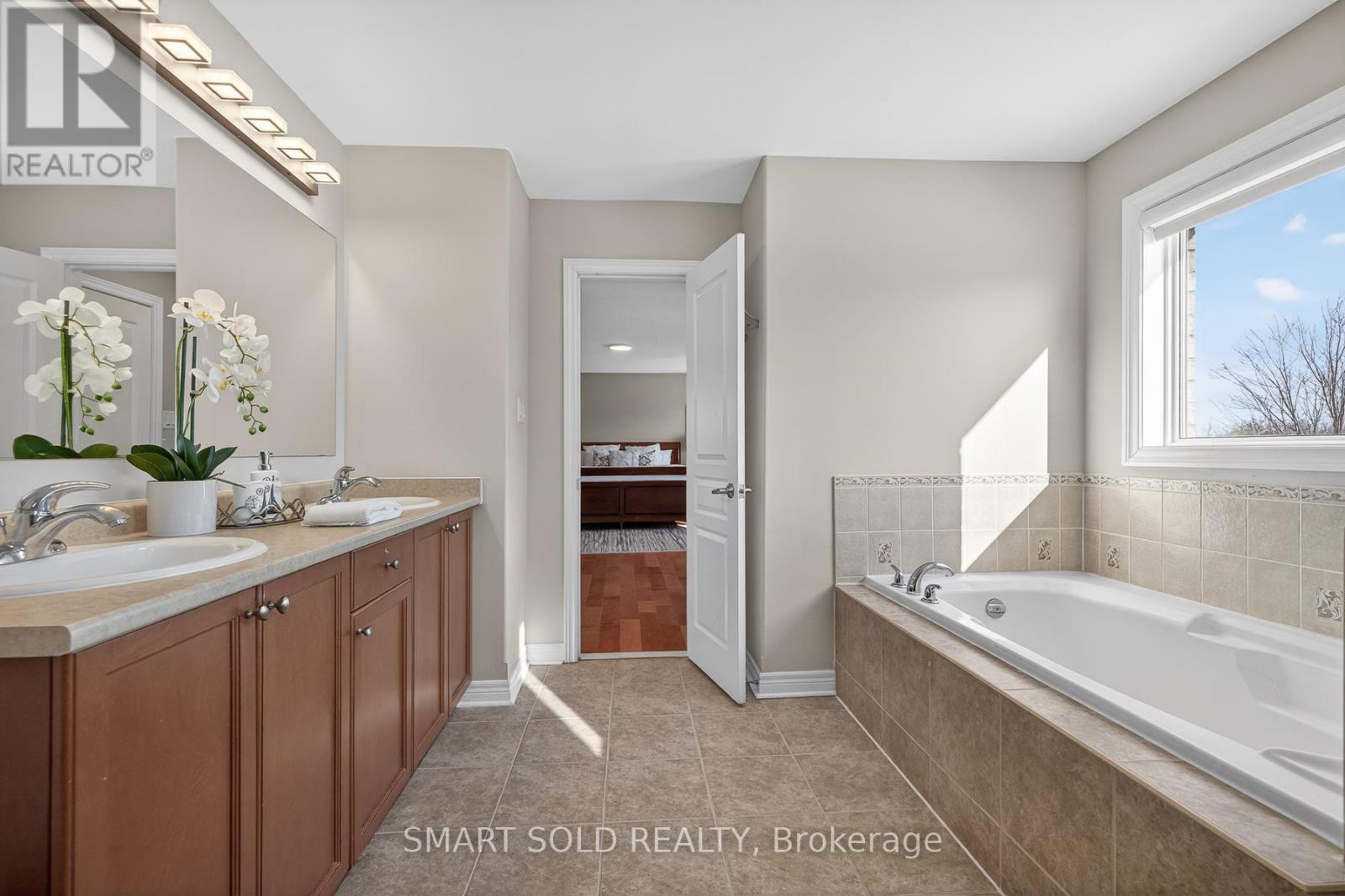 35 Routledge Drive, Richmond Hill, Ontario  L4E 0C4 - Photo 27 - N12819552