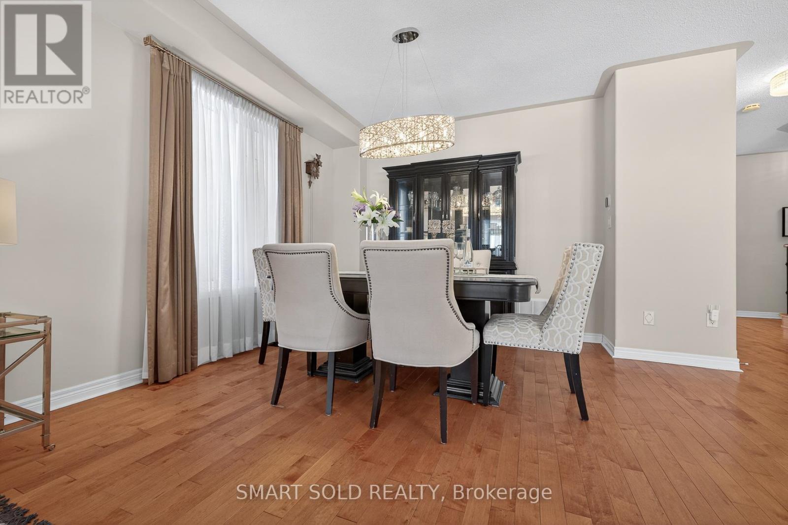 35 Routledge Drive, Richmond Hill, Ontario  L4E 0C4 - Photo 7 - N12819552