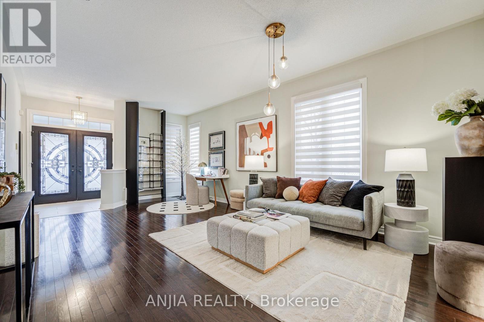 70 Fairlee Circle, Whitchurch-Stouffville, Ontario  L4A 0V3 - Photo 10 - N12819584