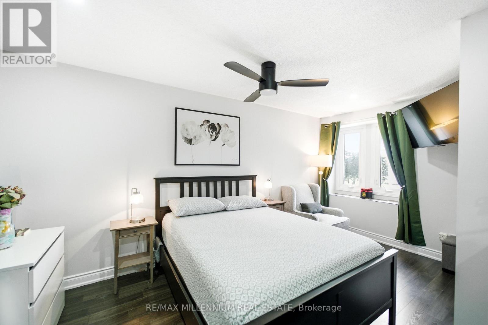 4680 Crosscreek Court, Mississauga, Ontario  L5V 1G5 - Photo 14 - W12819538