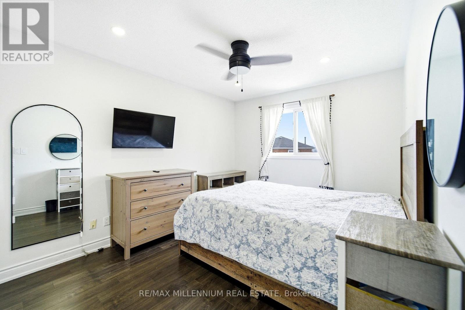 4680 Crosscreek Court, Mississauga, Ontario  L5V 1G5 - Photo 17 - W12819538