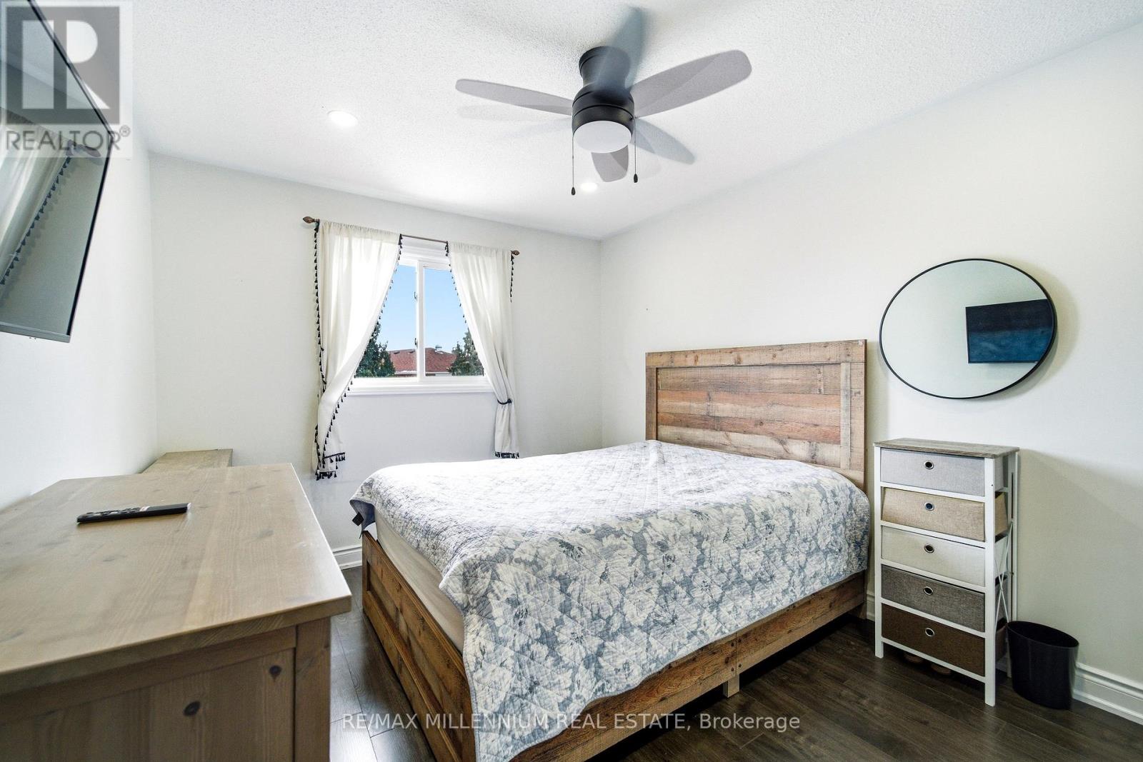 4680 Crosscreek Court, Mississauga, Ontario  L5V 1G5 - Photo 18 - W12819538