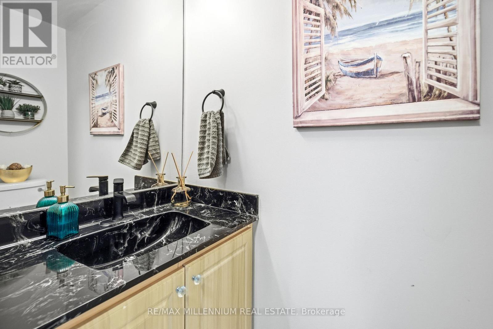 4680 Crosscreek Court, Mississauga, Ontario  L5V 1G5 - Photo 24 - W12819538