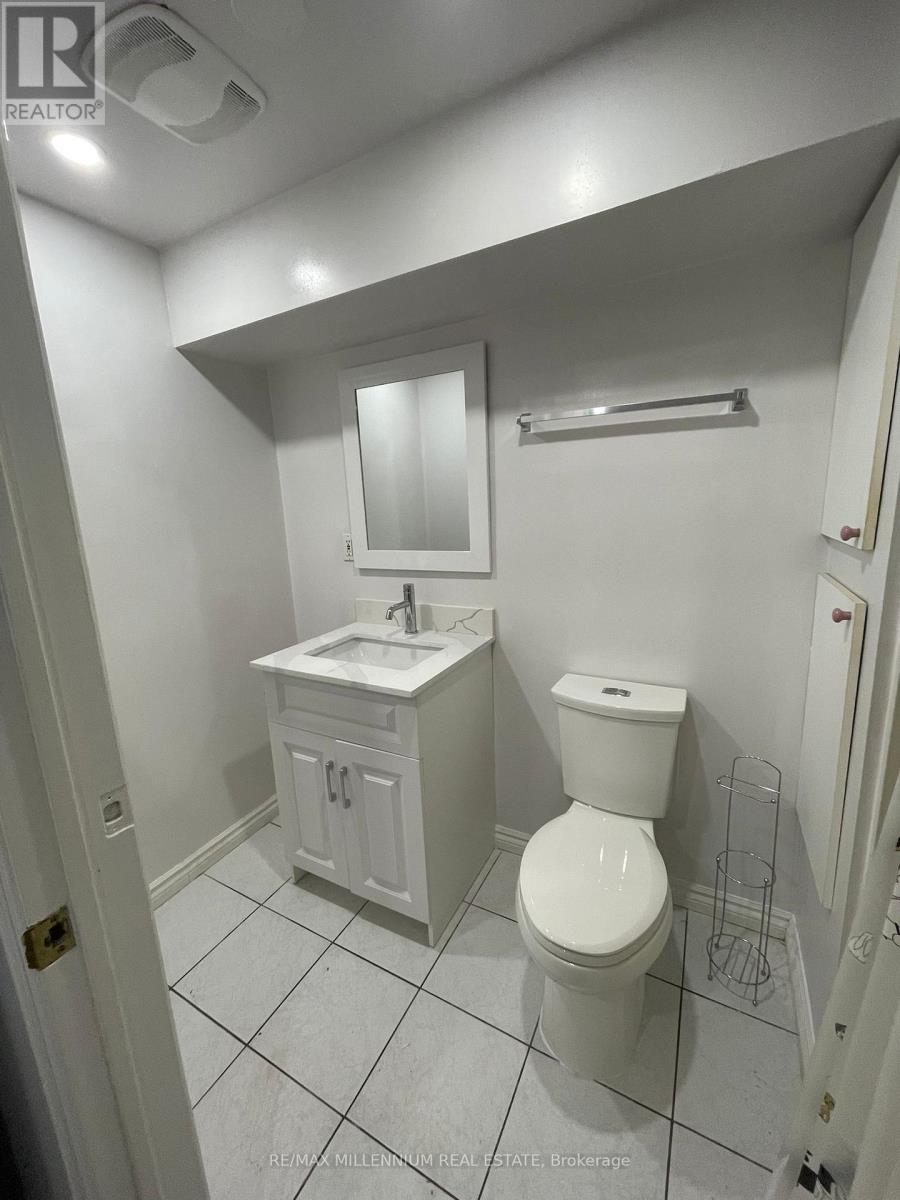 4680 Crosscreek Court, Mississauga, Ontario  L5V 1G5 - Photo 29 - W12819538