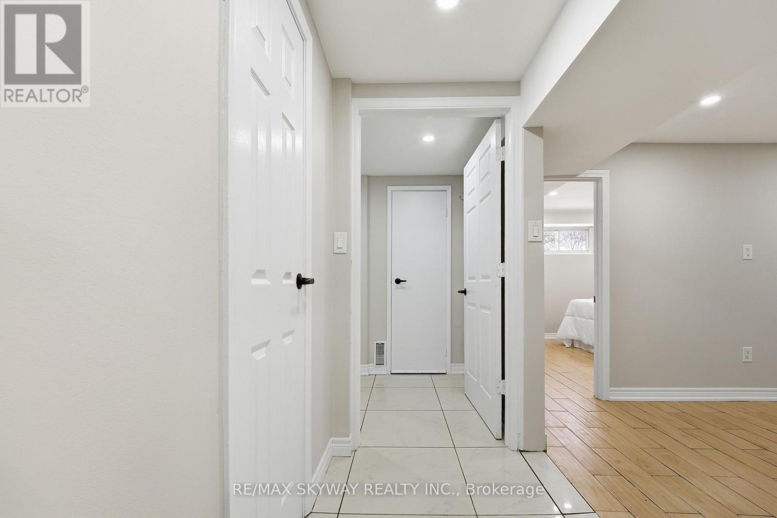 212 Rutherford Road N, Brampton, Ontario  L6V 2X9 - Photo 25 - W12819542