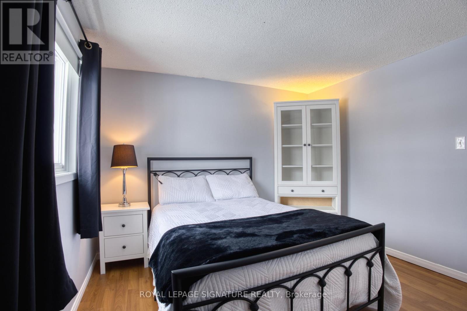 6448 Colebrook Crescent, Mississauga, Ontario  L5N 3E4 - Photo 23 - W12819558