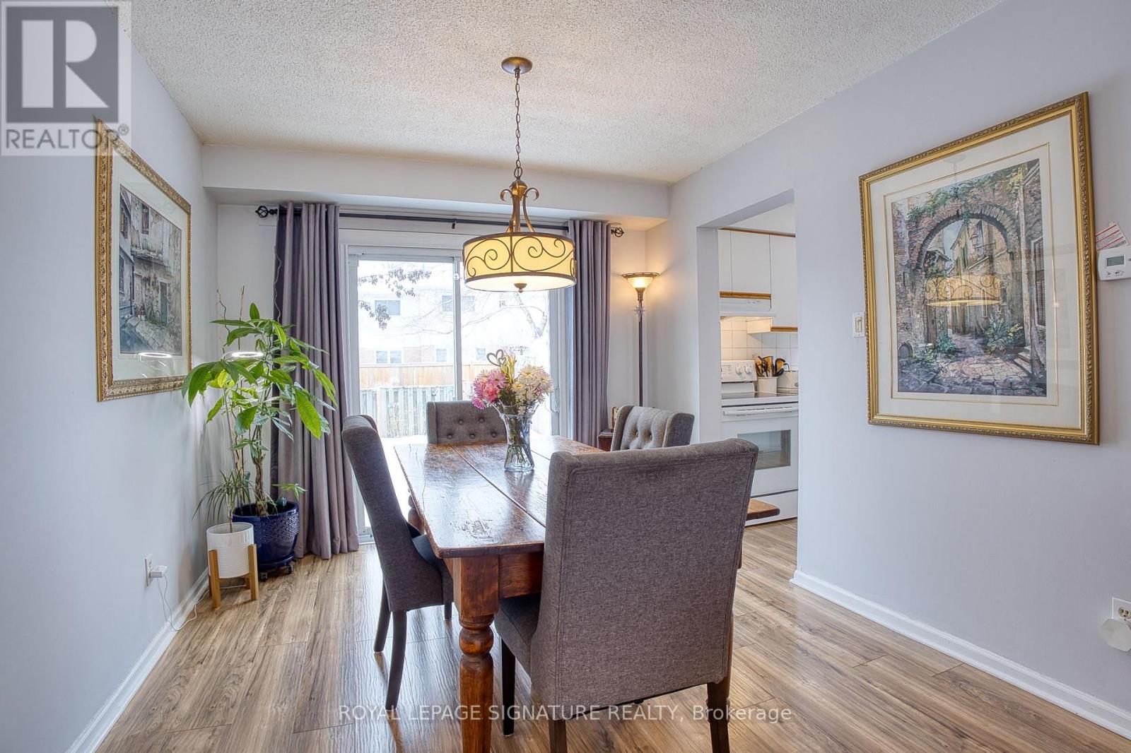 6448 Colebrook Crescent, Mississauga, Ontario  L5N 3E4 - Photo 6 - W12819558