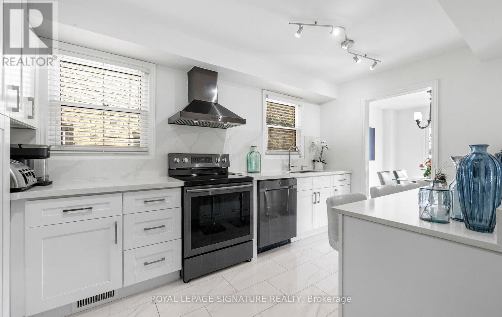 2094 Farrier Mews, Mississauga, Ontario  L5L 2Y5 - Photo 13 - W12819570