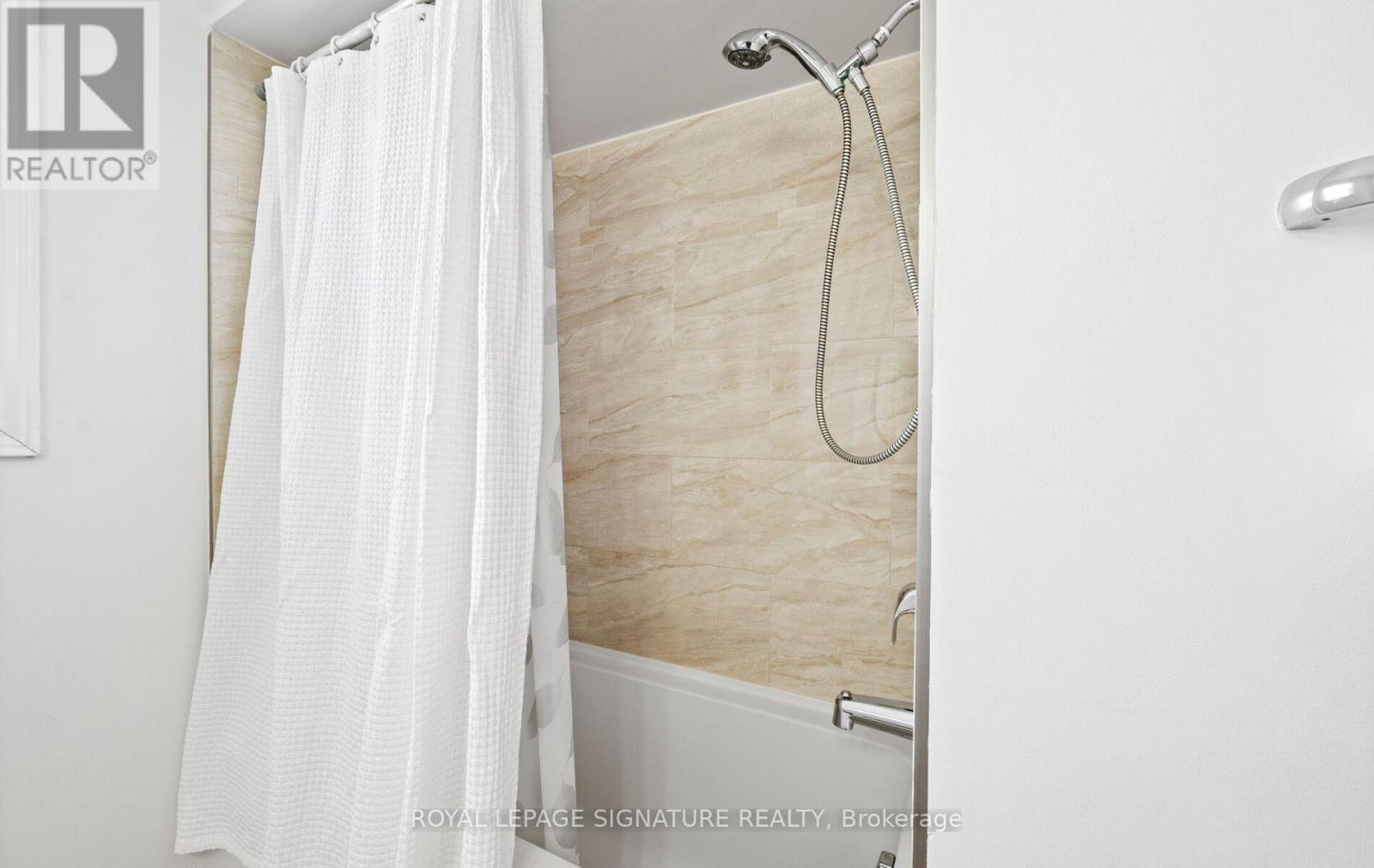 2094 Farrier Mews, Mississauga, Ontario  L5L 2Y5 - Photo 23 - W12819570