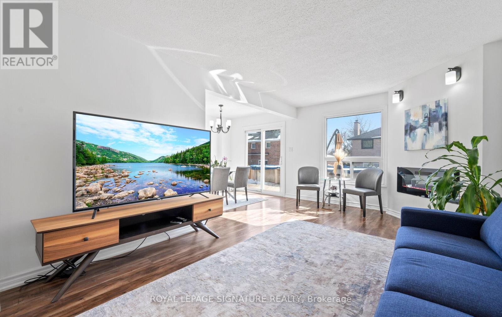 2094 Farrier Mews, Mississauga, Ontario  L5L 2Y5 - Photo 7 - W12819570