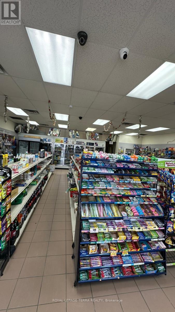 2 - 1474 Pickwick Drive, Mississauga, Ontario  L5V 2G2 - Photo 6 - W12819600