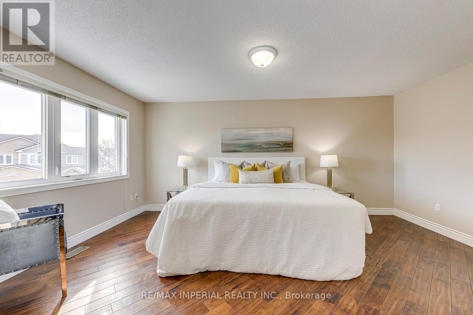 96 - 833 Scollard Court, Mississauga, Ontario  L5V 2B4 - Photo 19 - W12819616