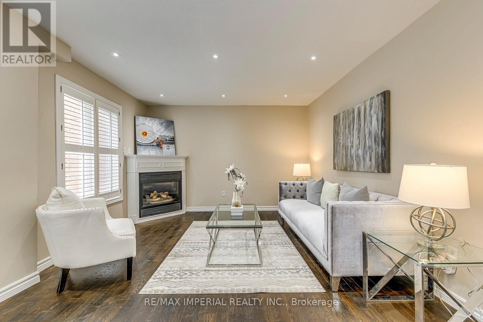 96 - 833 Scollard Court, Mississauga, Ontario  L5V 2B4 - Photo 6 - W12819616