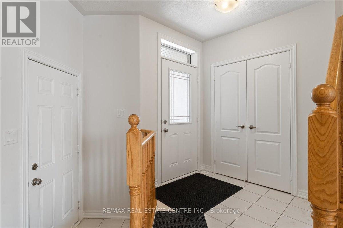 3007 Max Khan Boulevard, Oakville, Ontario  L6H 3P4 - Photo 17 - W12819672