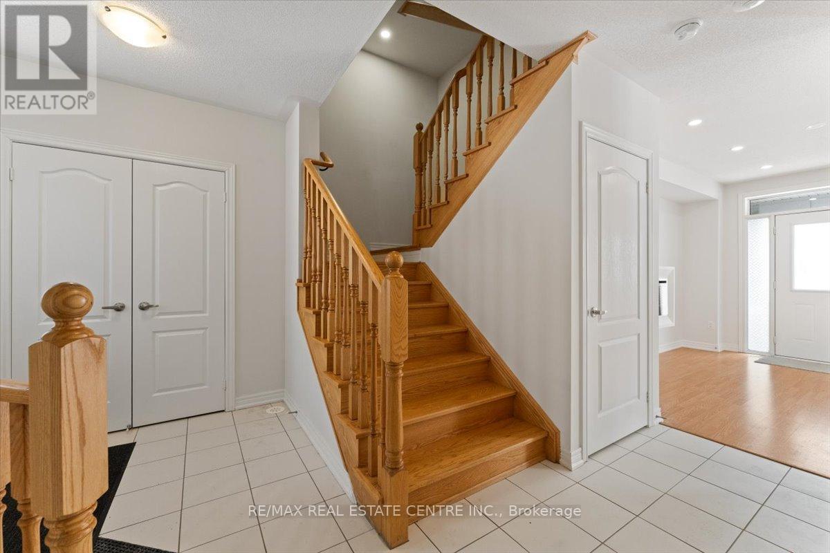 3007 Max Khan Boulevard, Oakville, Ontario  L6H 3P4 - Photo 18 - W12819672