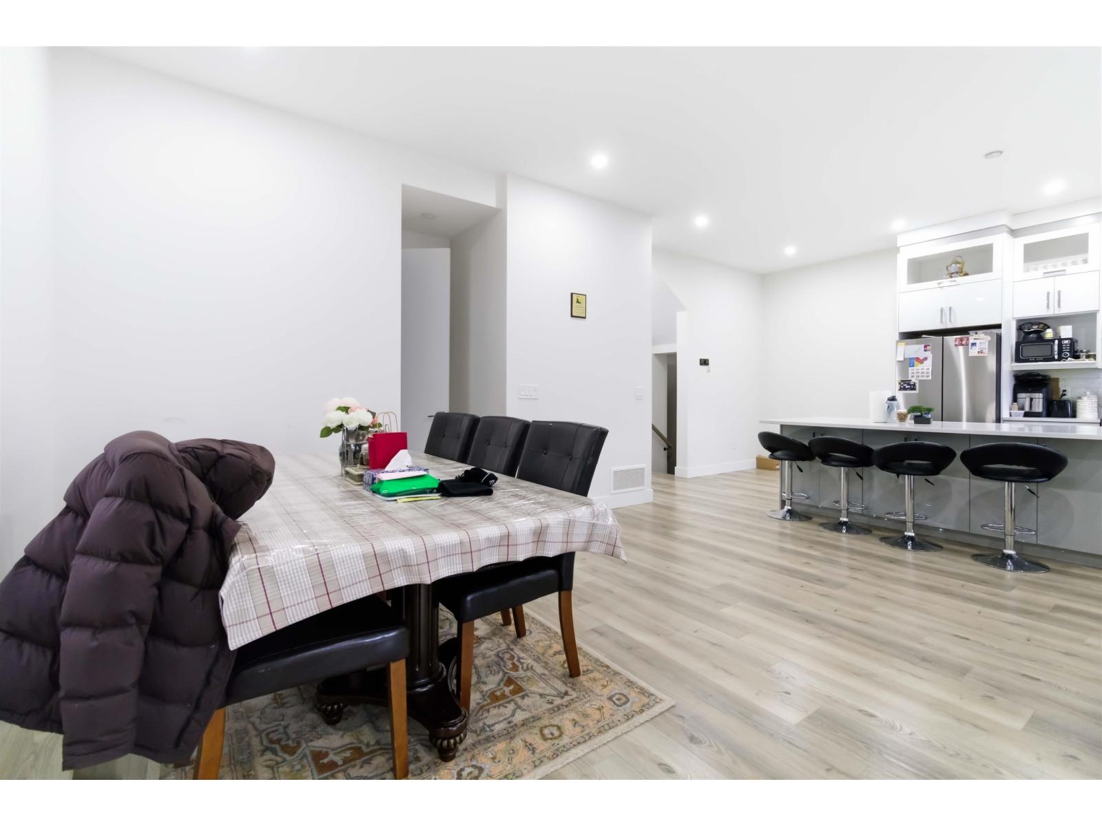 31705 Upland Crescent, Abbotsford, British Columbia  V2T 2G4 - Photo 12 - R3091475