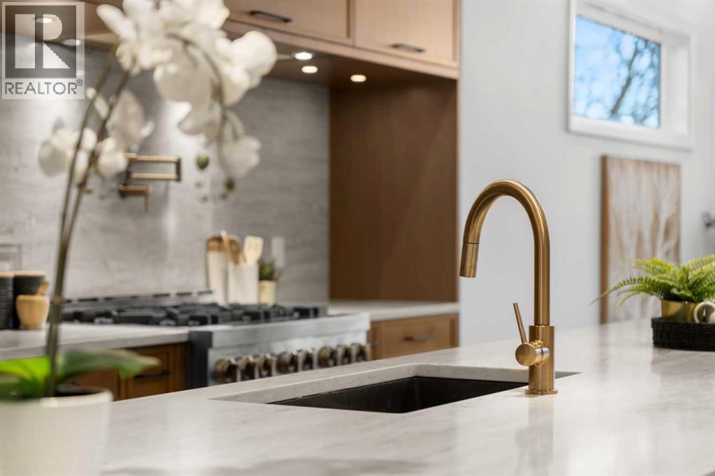 3917 19 Street Sw, Calgary, Alberta  T2T 4Y2 - Photo 9 - A2274584