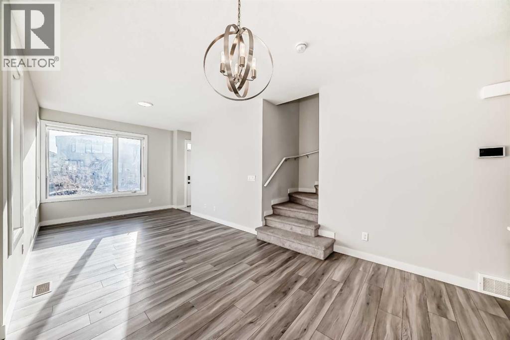 70 Homestead Boulevard Ne, Calgary, Alberta  T3J 2H1 - Photo 10 - A2280706