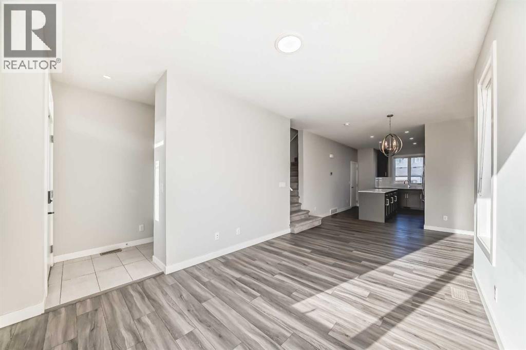 70 Homestead Boulevard Ne, Calgary, Alberta  T3J 2H1 - Photo 3 - A2280706
