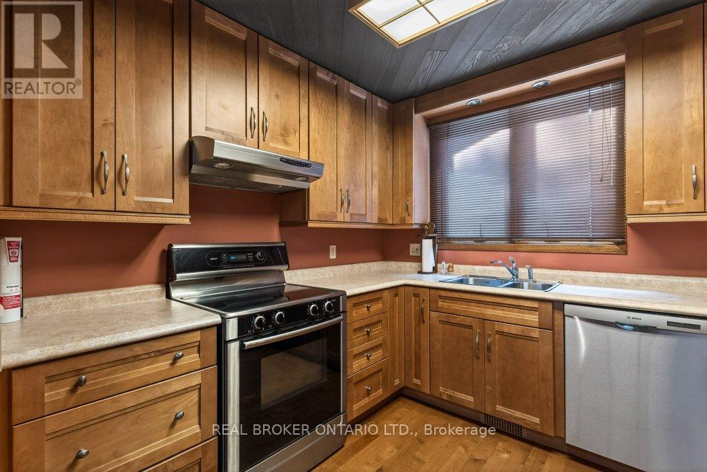 7 The Pinery, St. Catharines, Ontario  L2M 6M5 - Photo 14 - X12819508