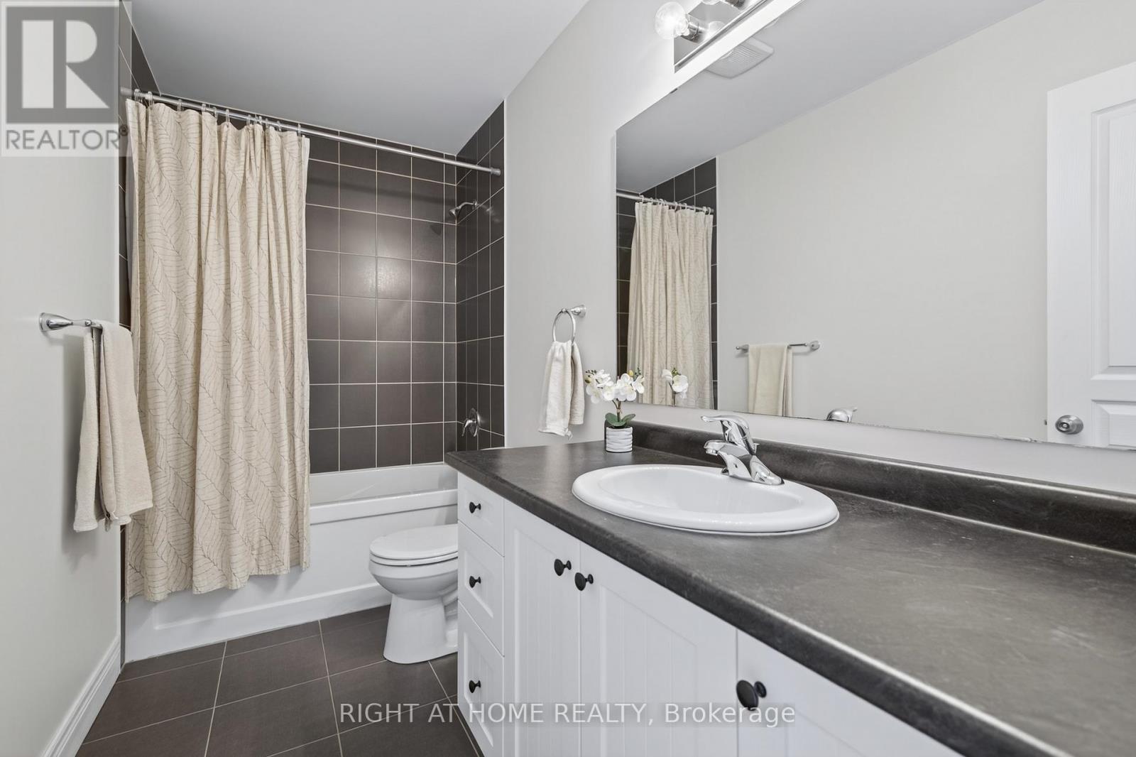 102 Fieldstream Chase, Bracebridge, Ontario  P1L 0A7 - Photo 15 - X12819540