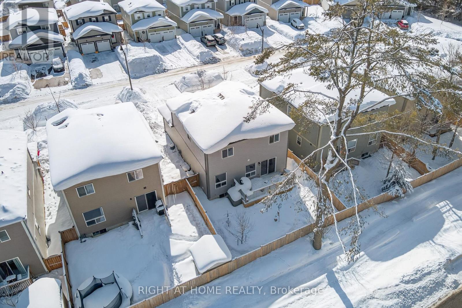 102 Fieldstream Chase, Bracebridge, Ontario  P1L 0A7 - Photo 24 - X12819540