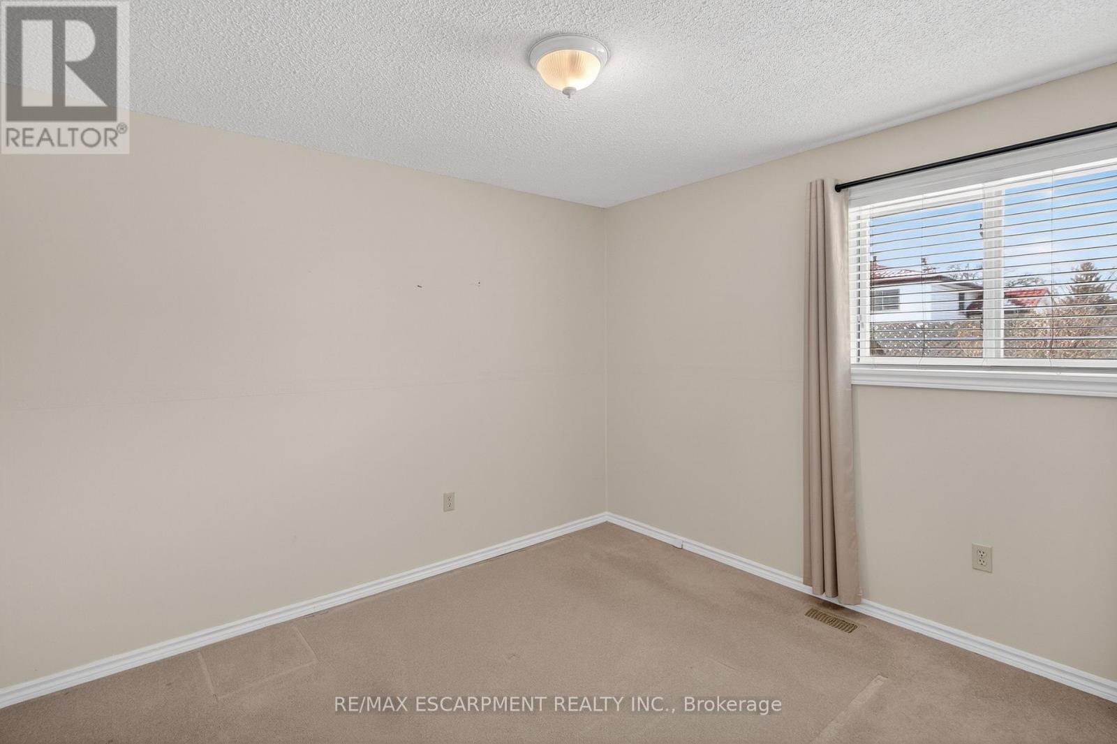 72 Boston Crescent, Hamilton, Ontario  L8T 4N2 - Photo 10 - X12819560