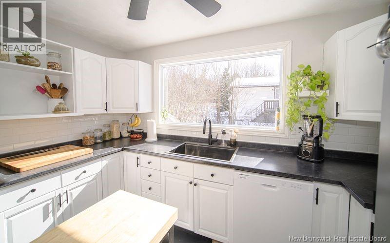 547 Chancellor Court, Oromocto, New Brunswick  E2V 1J1 - Photo 17 - NB134070