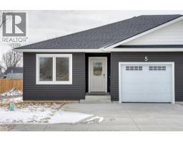 5 SARKIS STREET, Kingsville, Ontario