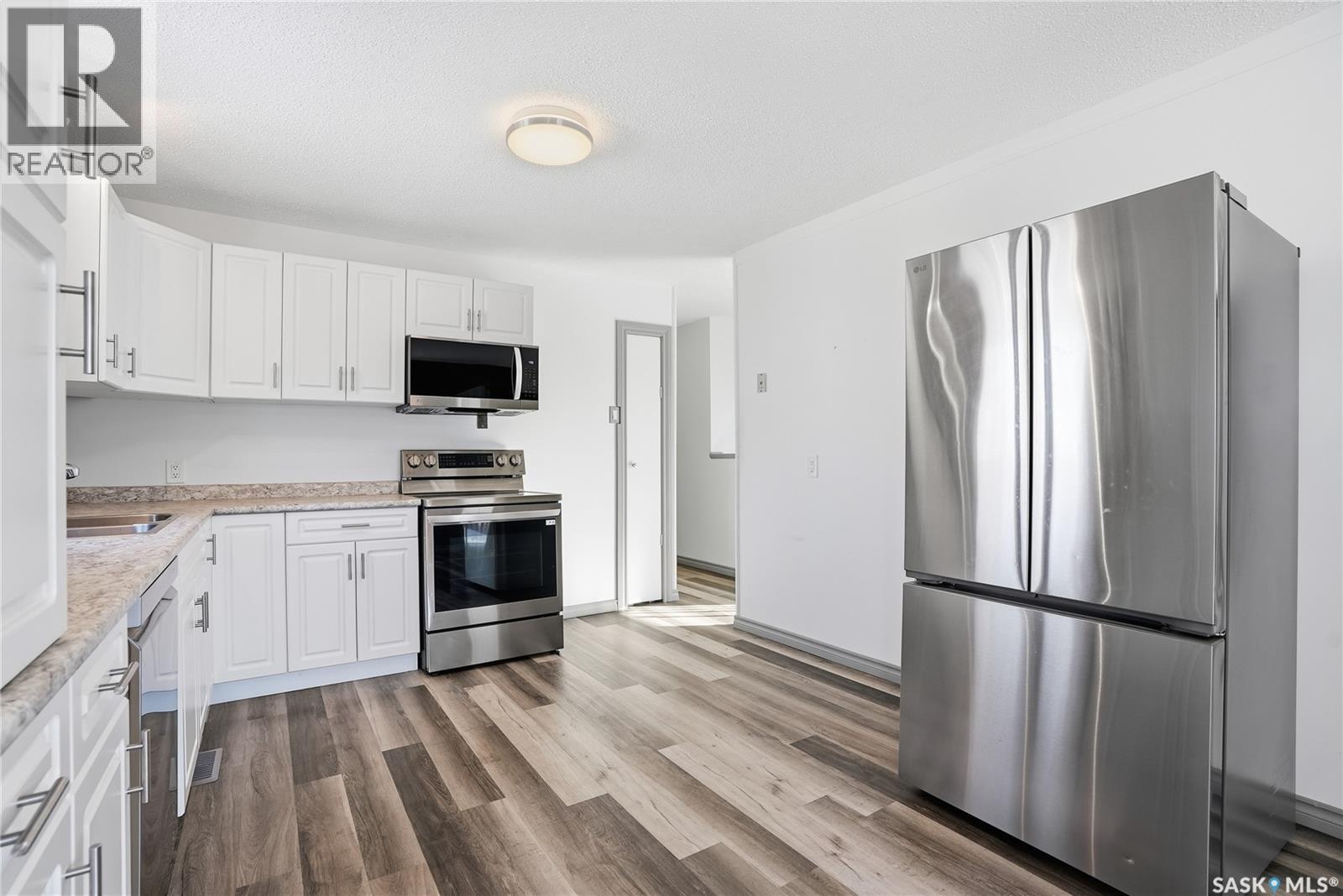 413-415 1st Street, Dalmeny, Saskatchewan  S0K 1E0 - Photo 11 - SK028998