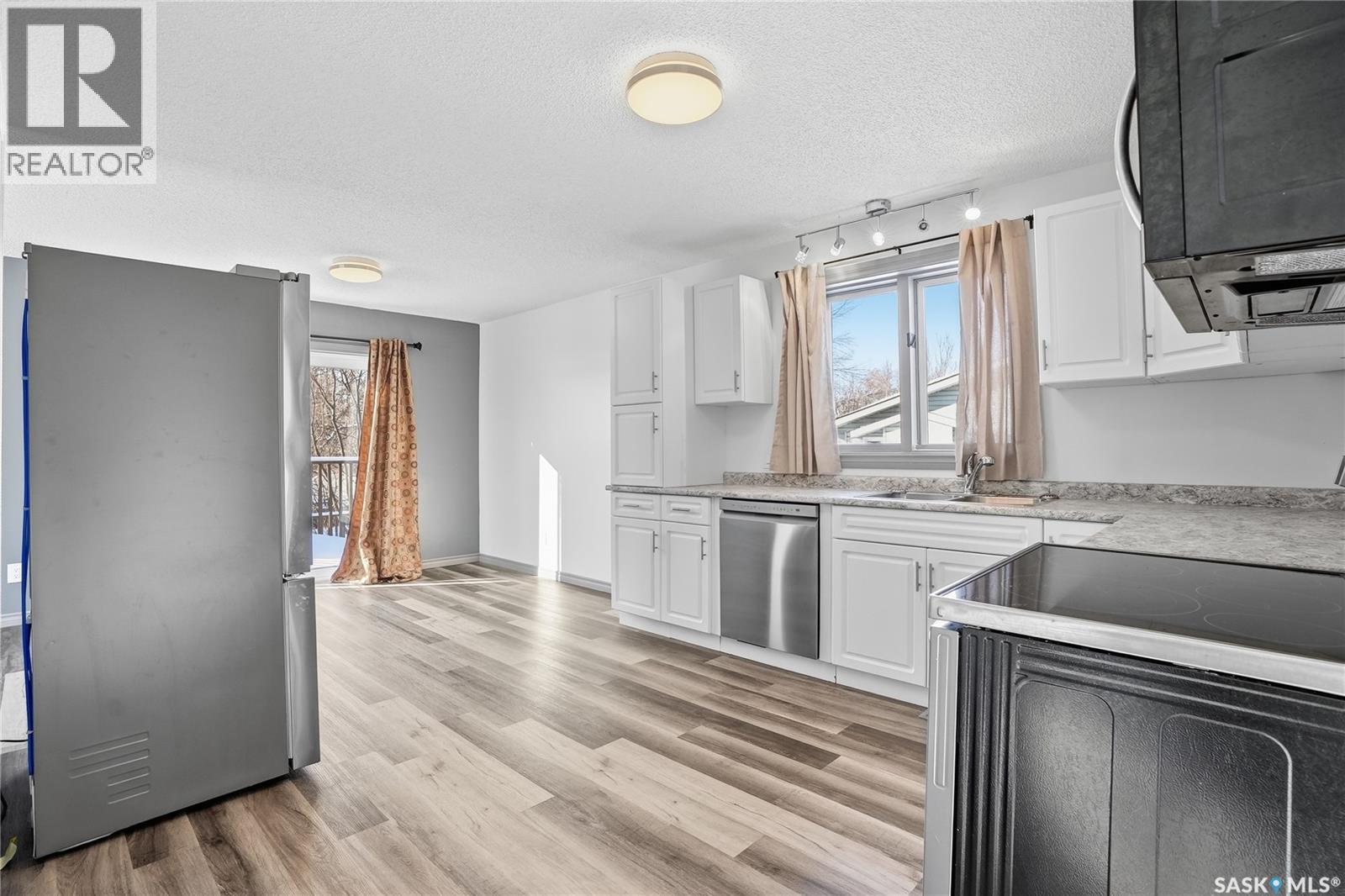 413-415 1st Street, Dalmeny, Saskatchewan  S0K 1E0 - Photo 14 - SK028998