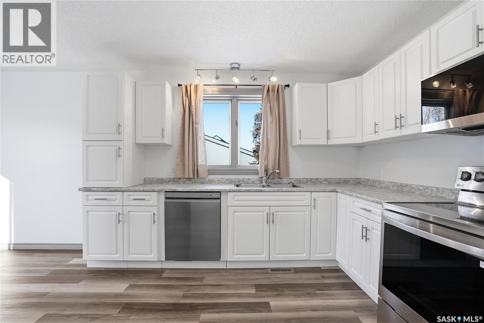 413-415 1st Street, Dalmeny, Saskatchewan  S0K 1E0 - Photo 15 - SK028998