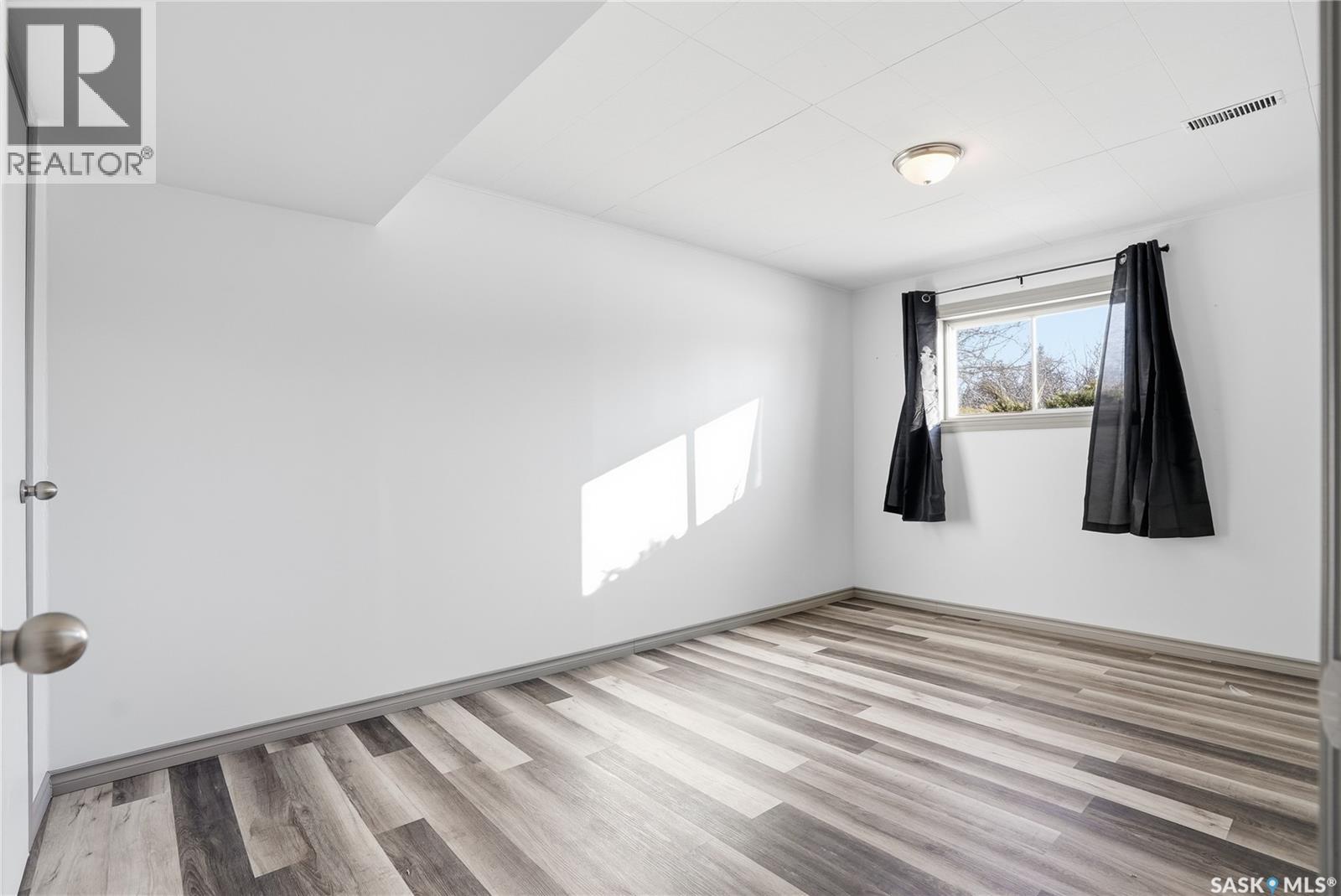 413-415 1st Street, Dalmeny, Saskatchewan  S0K 1E0 - Photo 36 - SK028998