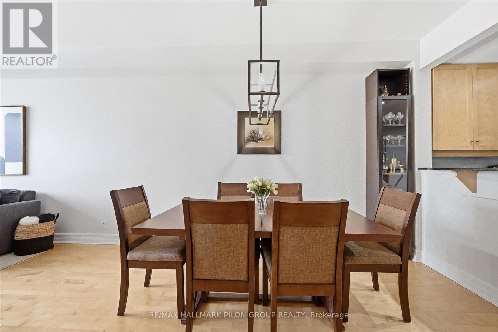 306 - 320 Mcleod Street, Ottawa, Ontario  K2P 1A3 - Photo 8 - X12819856