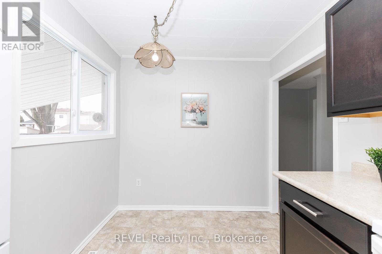 60 Nelles Road, Welland, Ontario  L3B 2P2 - Photo 12 - X12819810