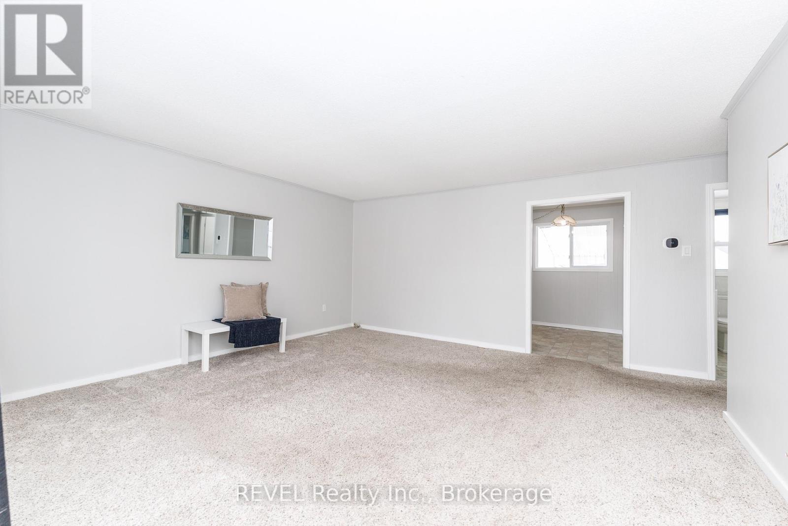 60 Nelles Road, Welland, Ontario  L3B 2P2 - Photo 7 - X12819810