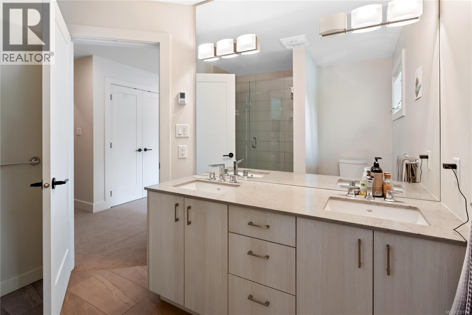 19 625 Hellesen Dr, Tofino, British Columbia V0R 2Z0 - Photo 9 - 1003748