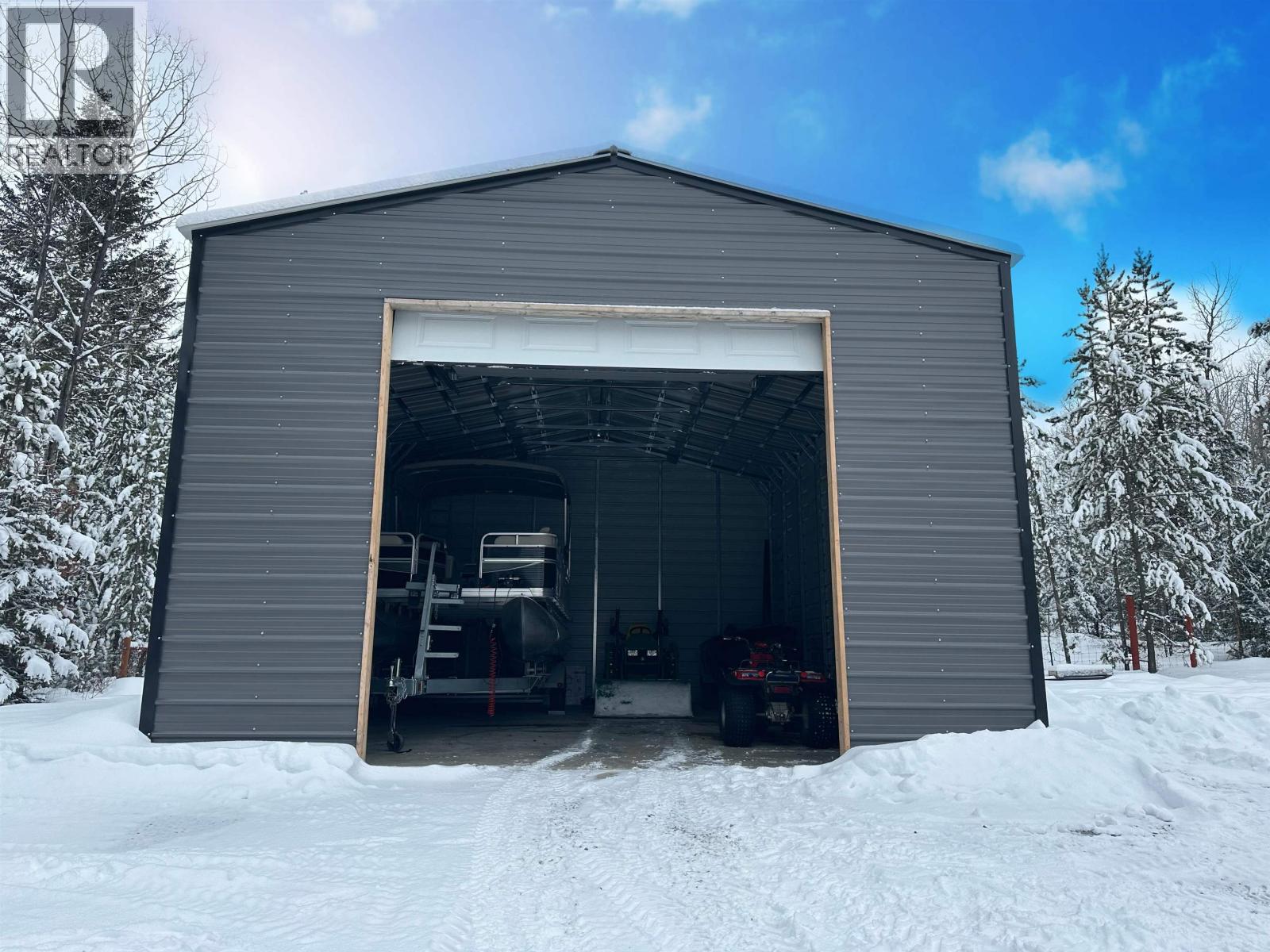 772 S Green Lake Road, 70 Mile House, British Columbia  V0K 2K2 - Photo 26 - R3075196