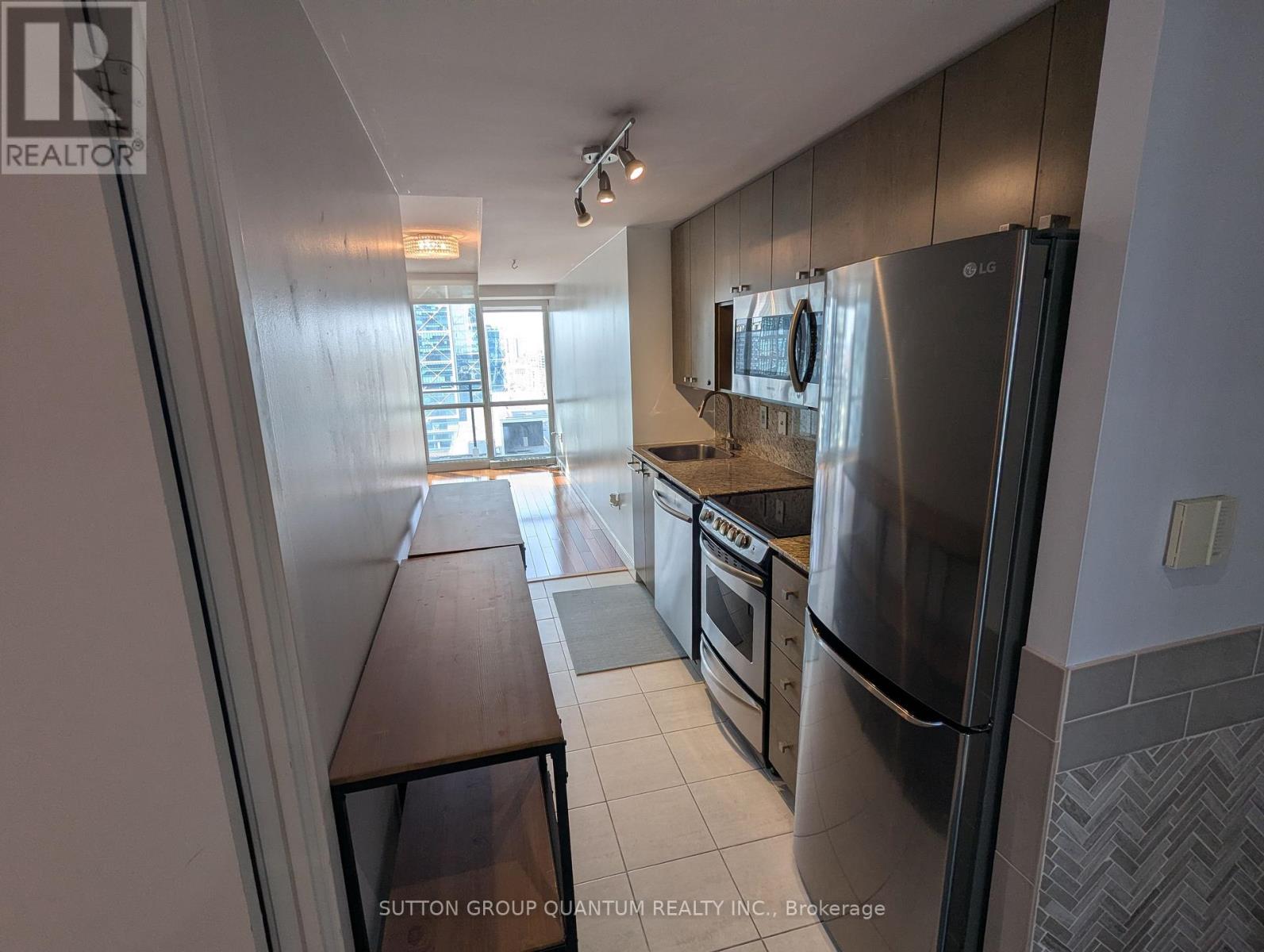 3205 - 11 Brunel Court, Toronto, Ontario  M5V 3Y3 - Photo 5 - C12819724