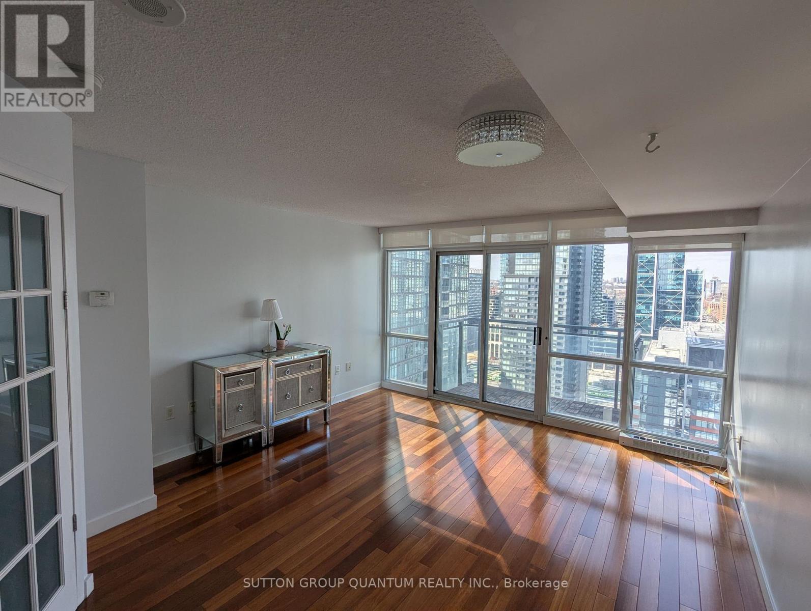 3205 - 11 Brunel Court, Toronto, Ontario  M5V 3Y3 - Photo 7 - C12819724