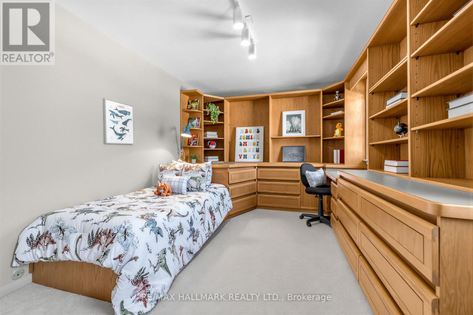 35 Elliotwood Court, Toronto, Ontario  M2L 2P8 - Photo 24 - C12819784