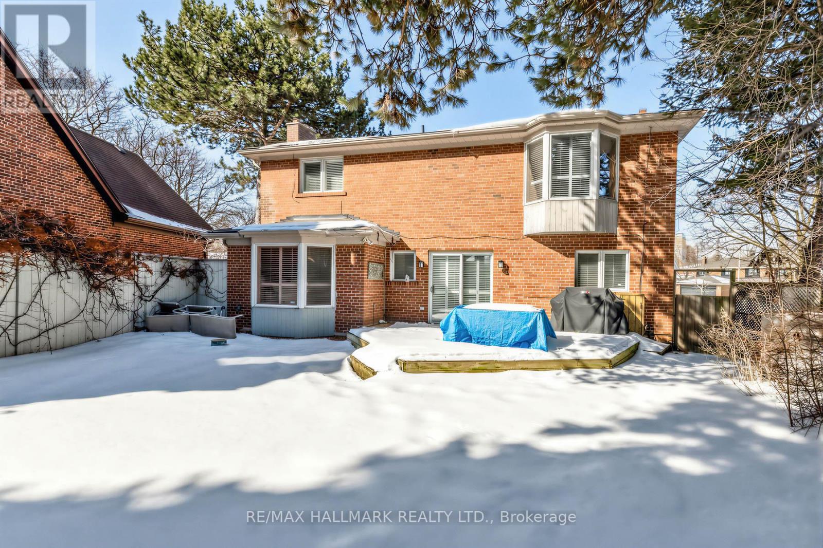 35 Elliotwood Court, Toronto, Ontario  M2L 2P8 - Photo 31 - C12819784