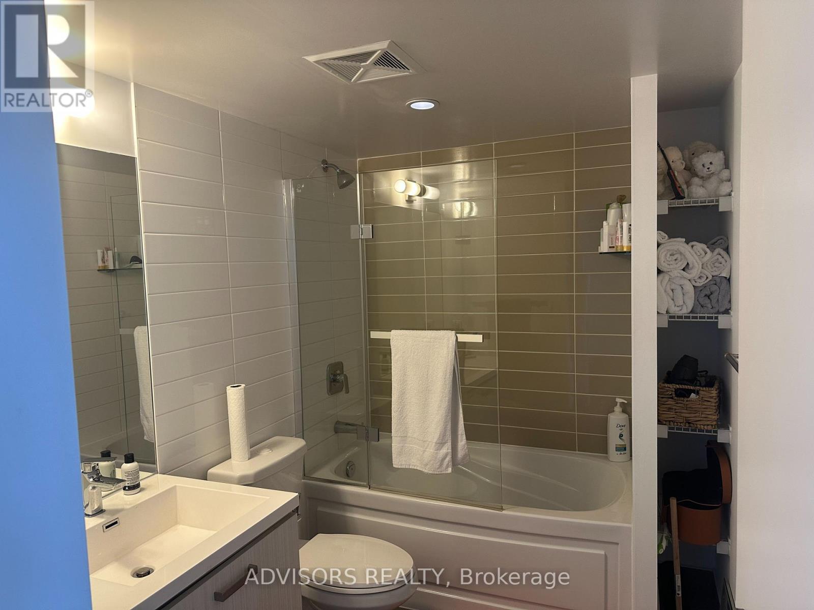 2402 - 125 Redpath Avenue, Toronto (Mount Pleasant West), Ontario  M4S 0B5 - Photo 11 - C12819824