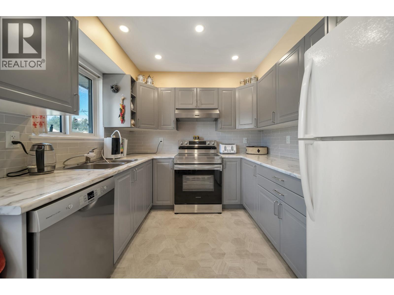 11645 195a Street, Pitt Meadows, British Columbia  V3Y 1G3 - Photo 15 - R3093462